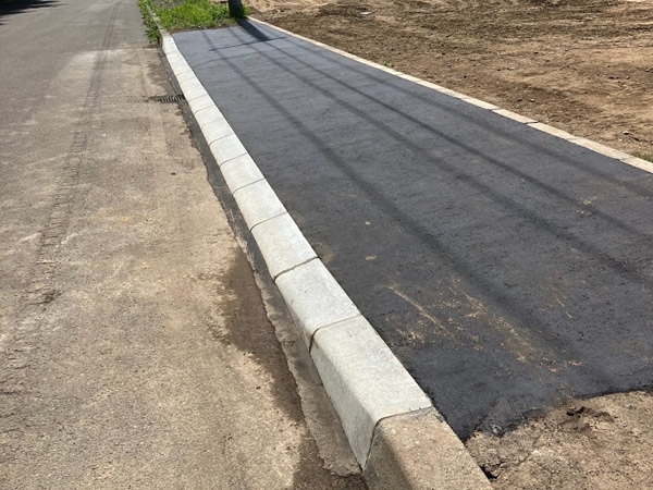 恵庭市縁石切り下げ工事③