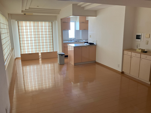 中央区 マンション スケルトン解体工事①