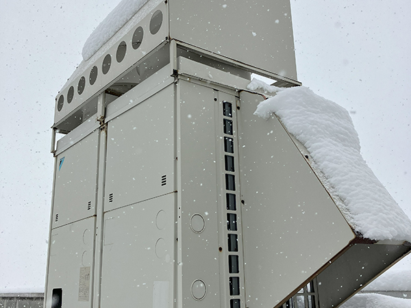 令和6年 3月 北広島市 室外機撤去 クレーン作業①
