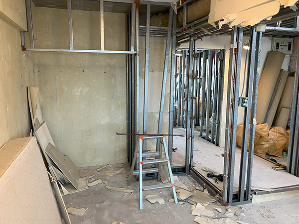 令和6年 8月 西区スケルトン内装解体工事①